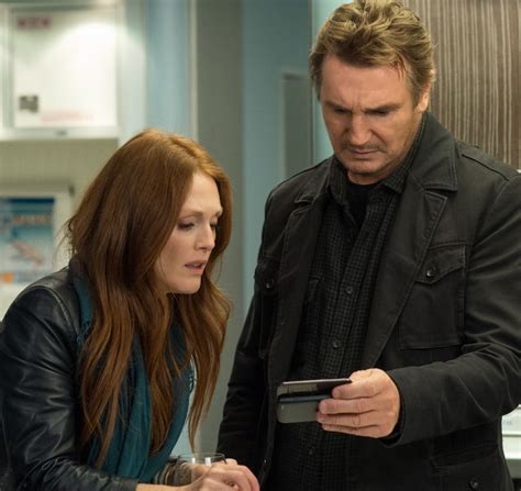 julianne moore liam neeson